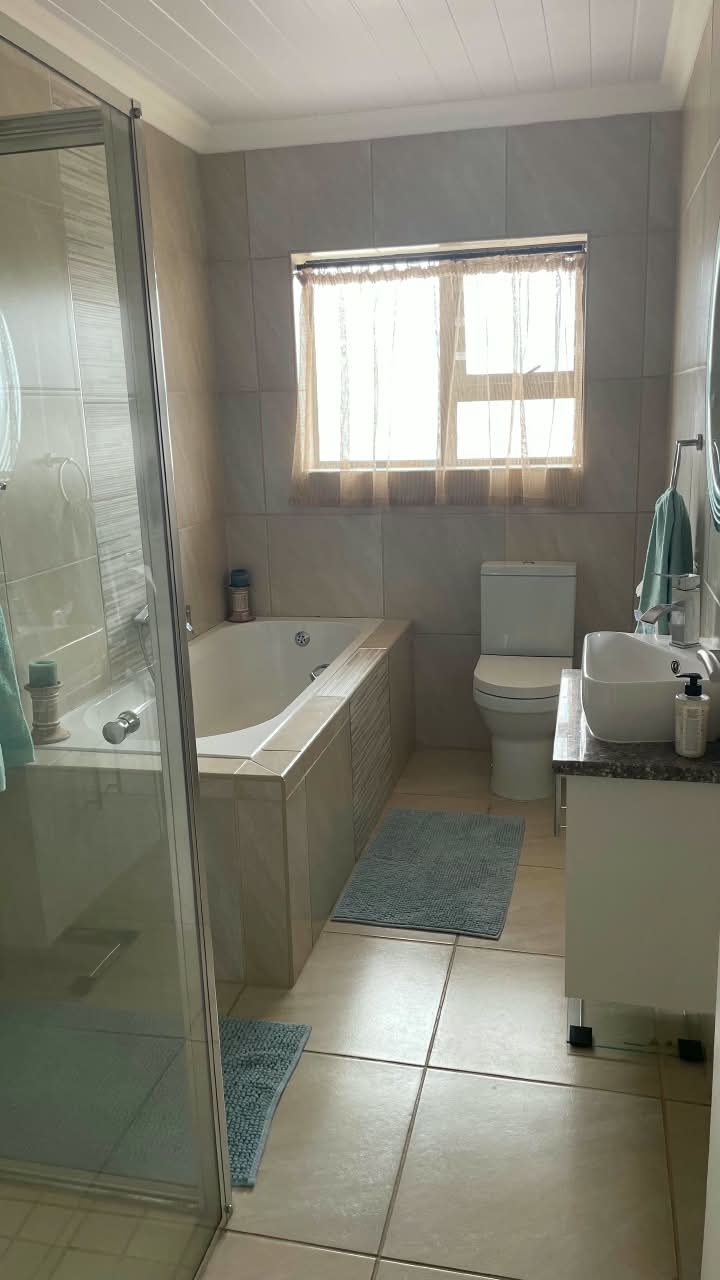 2 Bedroom Property for Sale in Dana Bay Western Cape